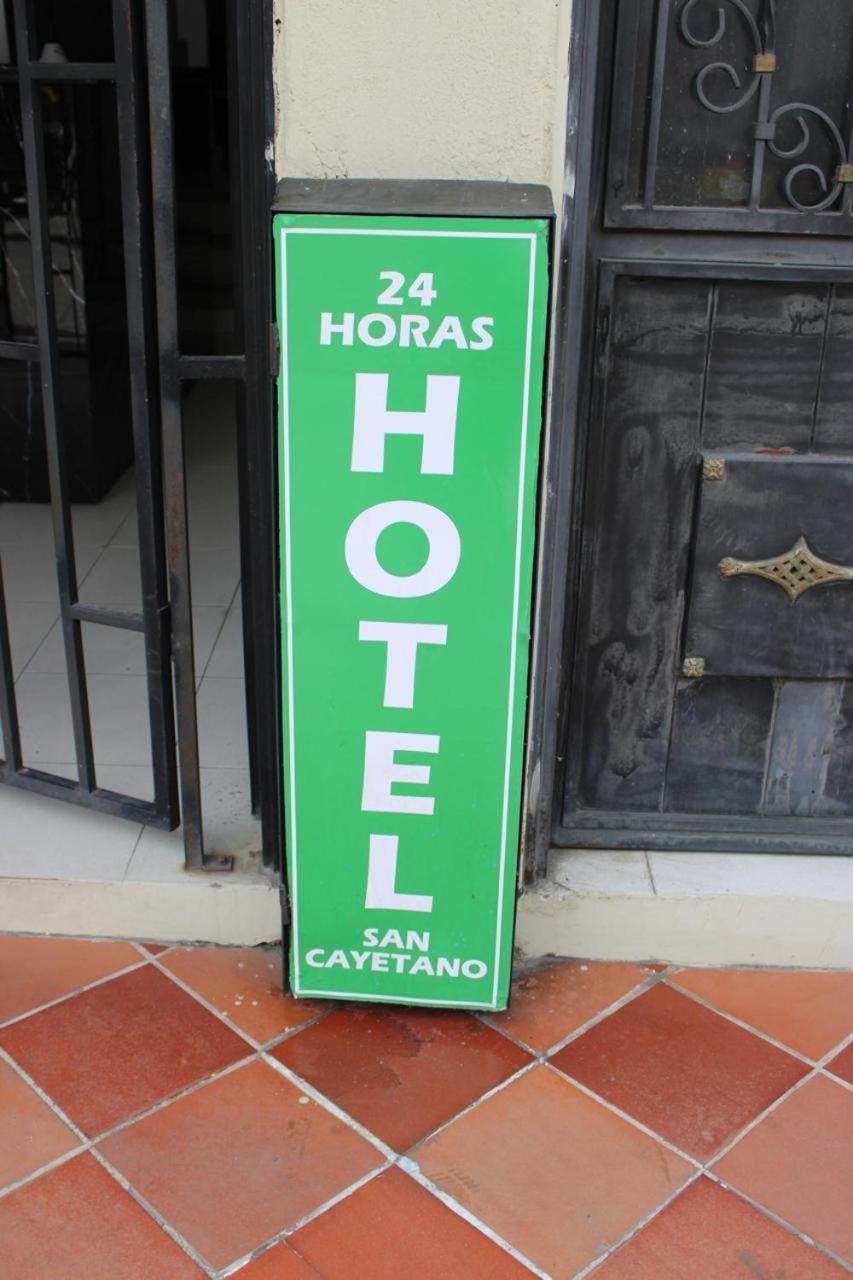 Hotel San Cayetano Ocaña Zewnętrze zdjęcie